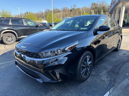 Aurora Black 2023 Kia Forte LXS