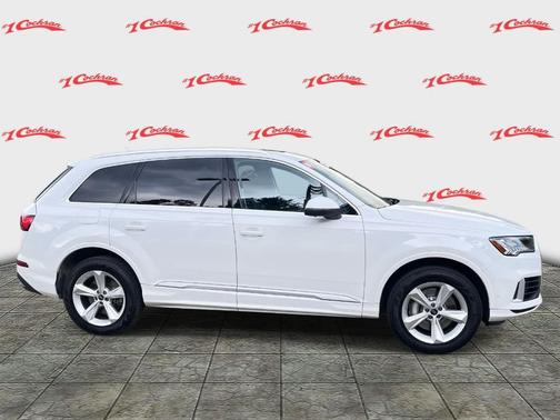 2024 Audi Q7 45 Premium Plus