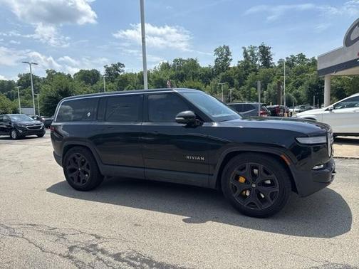 2023 Rivian R1S Adventure Quad Motor Large Pack