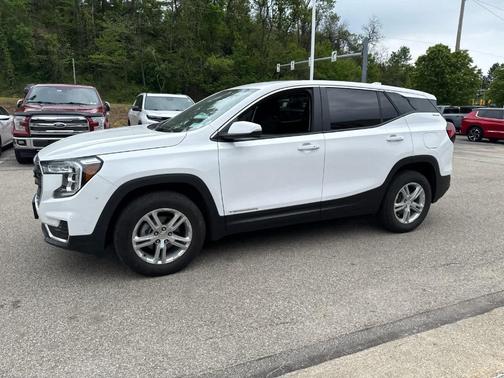 Summit White 2024 GMC Terrain SLE