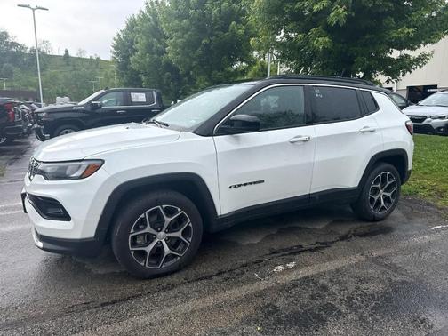 Bright White Clearcoat 2024 Jeep Compass Limited