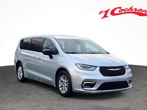 2024 Chrysler Pacifica Touring-L