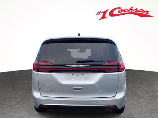 2024 Chrysler Pacifica Touring-L