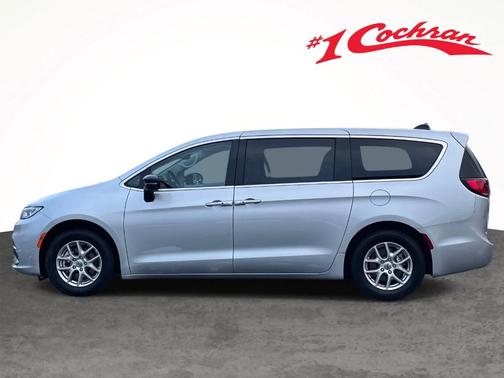 2024 Chrysler Pacifica Touring-L
