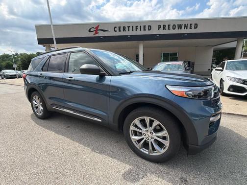 Blue Metallic 2020 Ford Explorer XLT