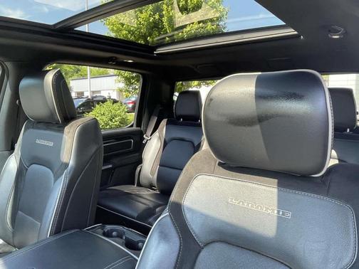 Delmonico Red Pearlcoat 2020 RAM 1500 Laramie