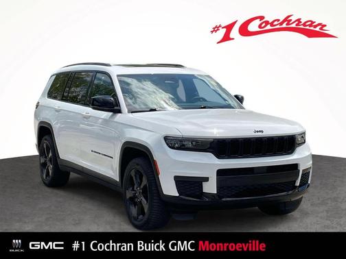Bright White Clearcoat 2023 Jeep Grand Cherokee L Laredo