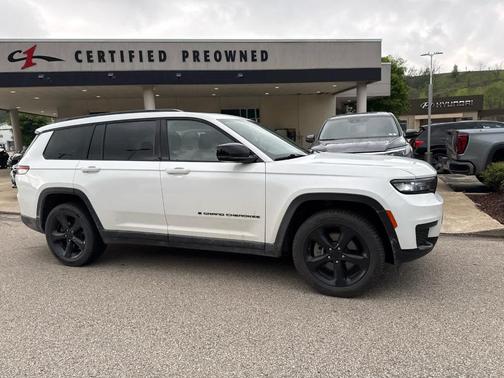 Bright White Clearcoat 2023 Jeep Grand Cherokee L Laredo