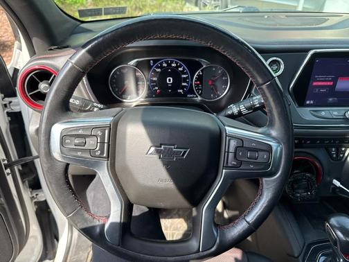 Iridescent Pearl Tricoat 2020 Chevrolet Blazer RS