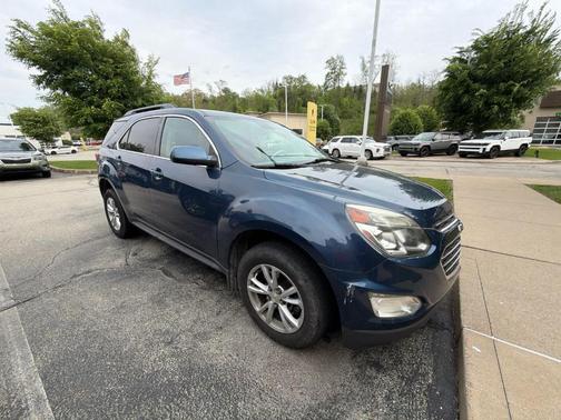 Patriot Blue Metallic 2017 Chevrolet Equinox LT