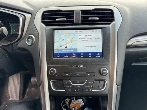 2020 Ford Fusion Hybrid SE
