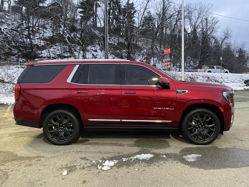 2023 GMC Yukon Denali
