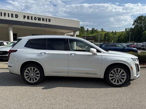 2022 Cadillac XT6 Premium Luxury AWD