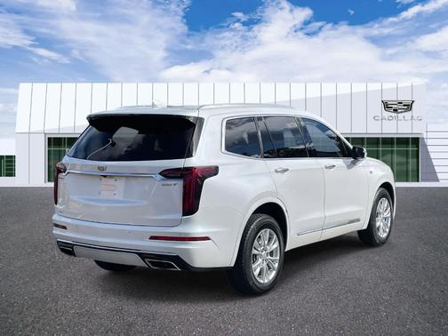 2023 Cadillac XT6 Luxury AWD