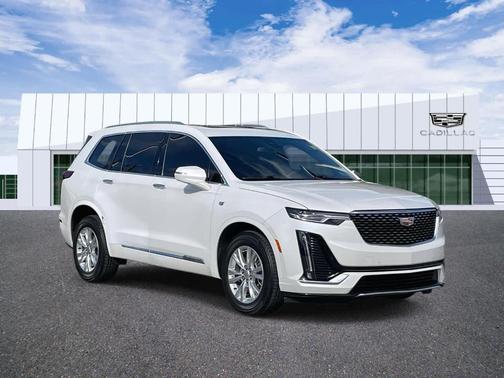 2023 Cadillac XT6 Luxury AWD