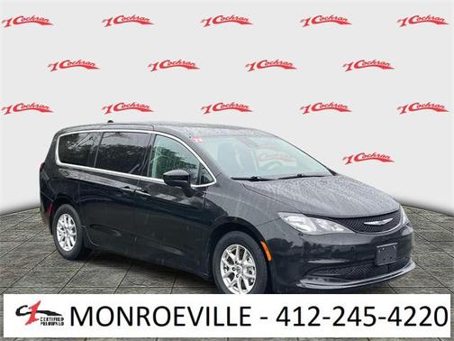 2023 Chrysler Voyager LX