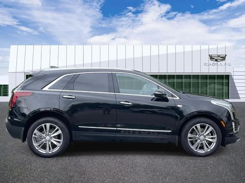 Stellar Black Metallic 2023 Cadillac XT5 Premium Luxury