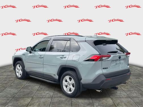 2021 Toyota RAV4 Hybrid XLE