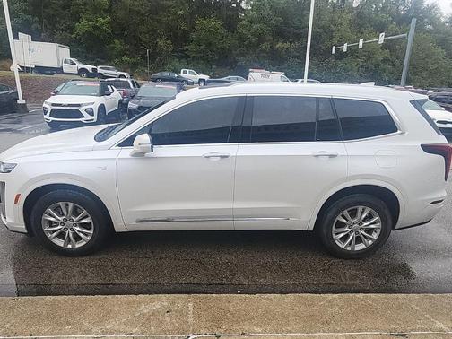 2023 Cadillac XT6 Luxury AWD