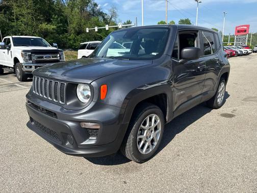 Graphite Gray 2023 Jeep Renegade Latitude