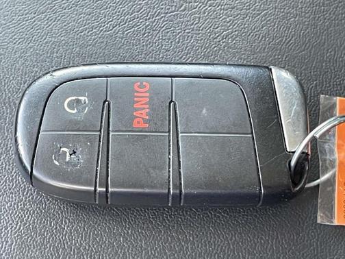 Graphite Gray 2023 Jeep Renegade Latitude