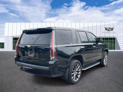 2020 Cadillac Escalade Luxury