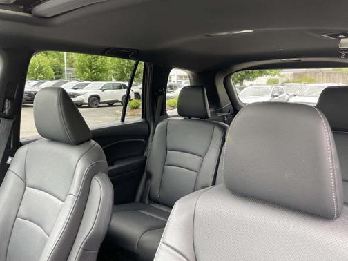 Crystal Black Pearl 2023 Honda Passport EX-L
