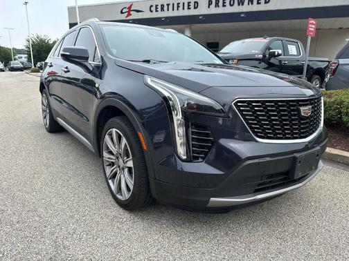 Metallic 2023 Cadillac XT4 Premium Luxury