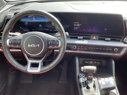 Wolf Gray 2023 Kia Sportage SX