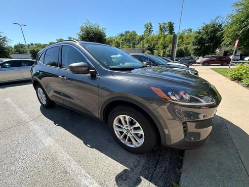 Magnetic Metallic 2020 Ford Escape SE