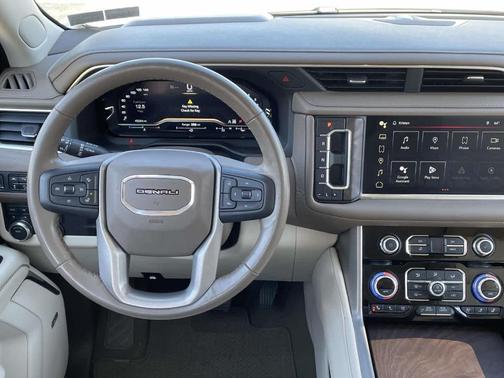 White Frost Tri-Coat 2022 GMC Yukon Denali