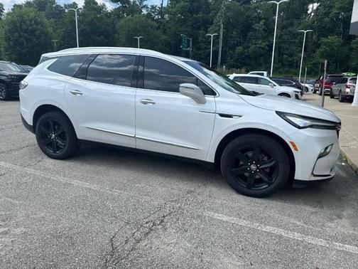 White Frost Tri-Coat 2024 Buick Enclave Essence