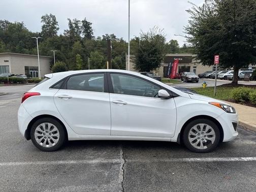 2016 Hyundai Elantra GT Base