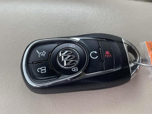 Bronze Alloy Metallic 2017 Buick Envision Preferred