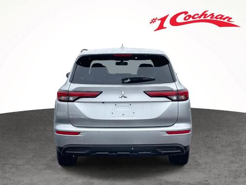 2022 Mitsubishi Outlander ES
