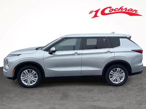 2022 Mitsubishi Outlander ES