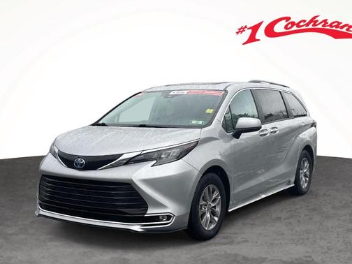 2024 Toyota Sienna XLE