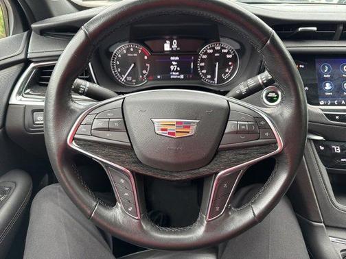 2021 Cadillac XT5 Premium Luxury