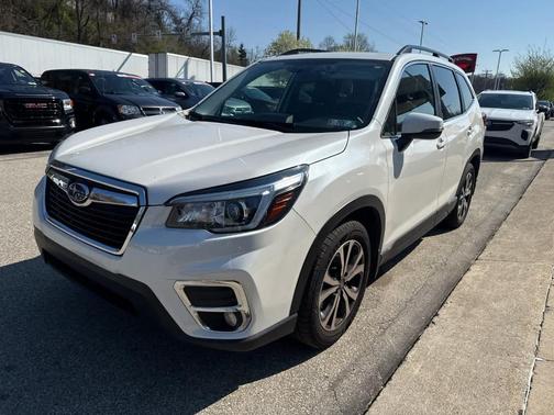 Crystal White Pearl 2019 Subaru Forester Limited