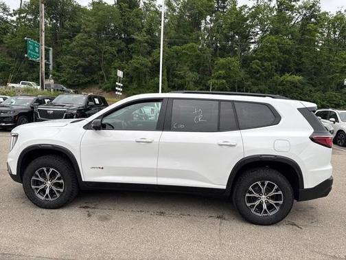 2024 GMC Acadia AT4