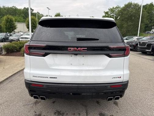 2024 GMC Acadia AT4