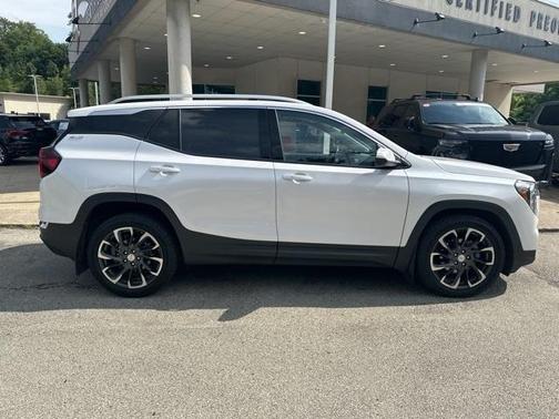 2022 GMC Terrain SLT