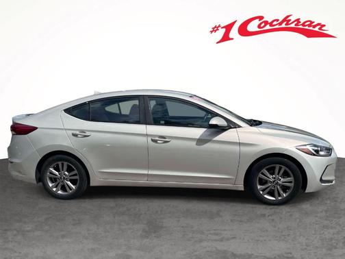 Mineral Beige Pearl 2017 Hyundai ELANTRA SE