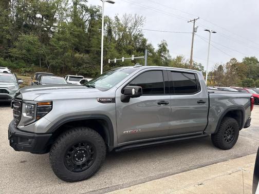 2024 GMC Sierra 1500 AT4X