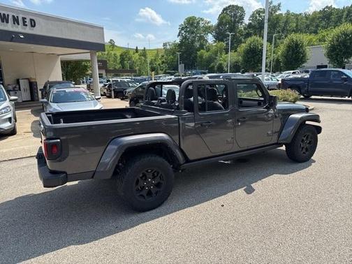 2021 Jeep Gladiator Sport