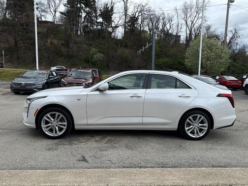 2023 Cadillac CT4 Luxury