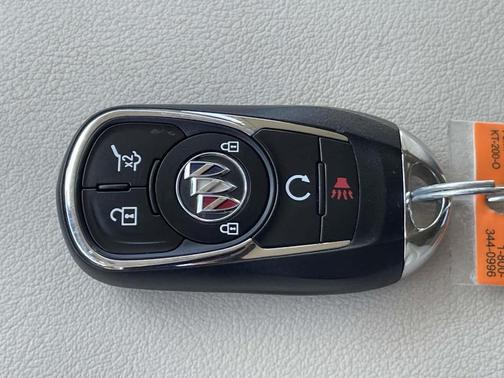 White Frost Tri-Coat 2024 Buick Enclave Avenir