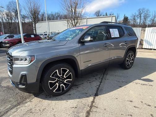 2021 GMC Acadia SLT