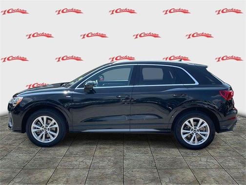 2022 Audi Q3 45 S line Premium