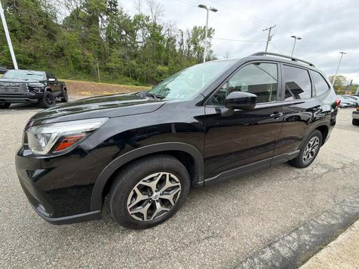 Crystal Black Silica 2020 Subaru Forester Premium